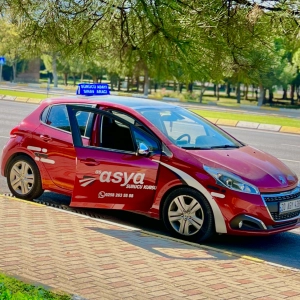 B1 Sınıfı Araba Ehliyeti