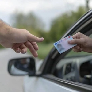  Alkolden Ehliyet Kaptıranlar İçin Yol Haritası: Geri Alma Süreci ve Cezalar (2026)