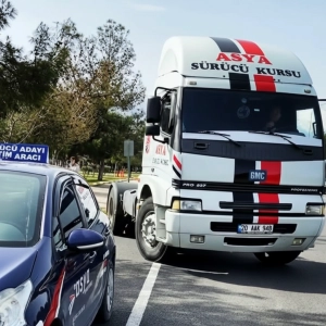 Denizli Kamyon Ehliyeti Veren Kurslar: C Sınıfı Asya Sürücü Kursu
