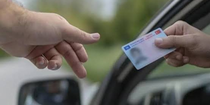 Ehliyet Sınavı Geçme Puanı Kaçtır? 2026 E-Sınav ve Direksiyon Puanlama Sistemi